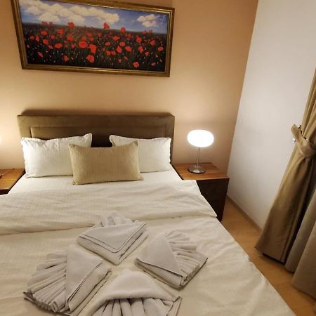 Diva Capitol Luxury Apartment Скопие Екстериор снимка