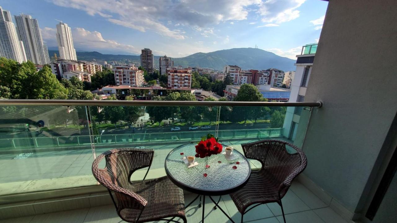Diva Capitol Luxury Apartment Скопие Екстериор снимка