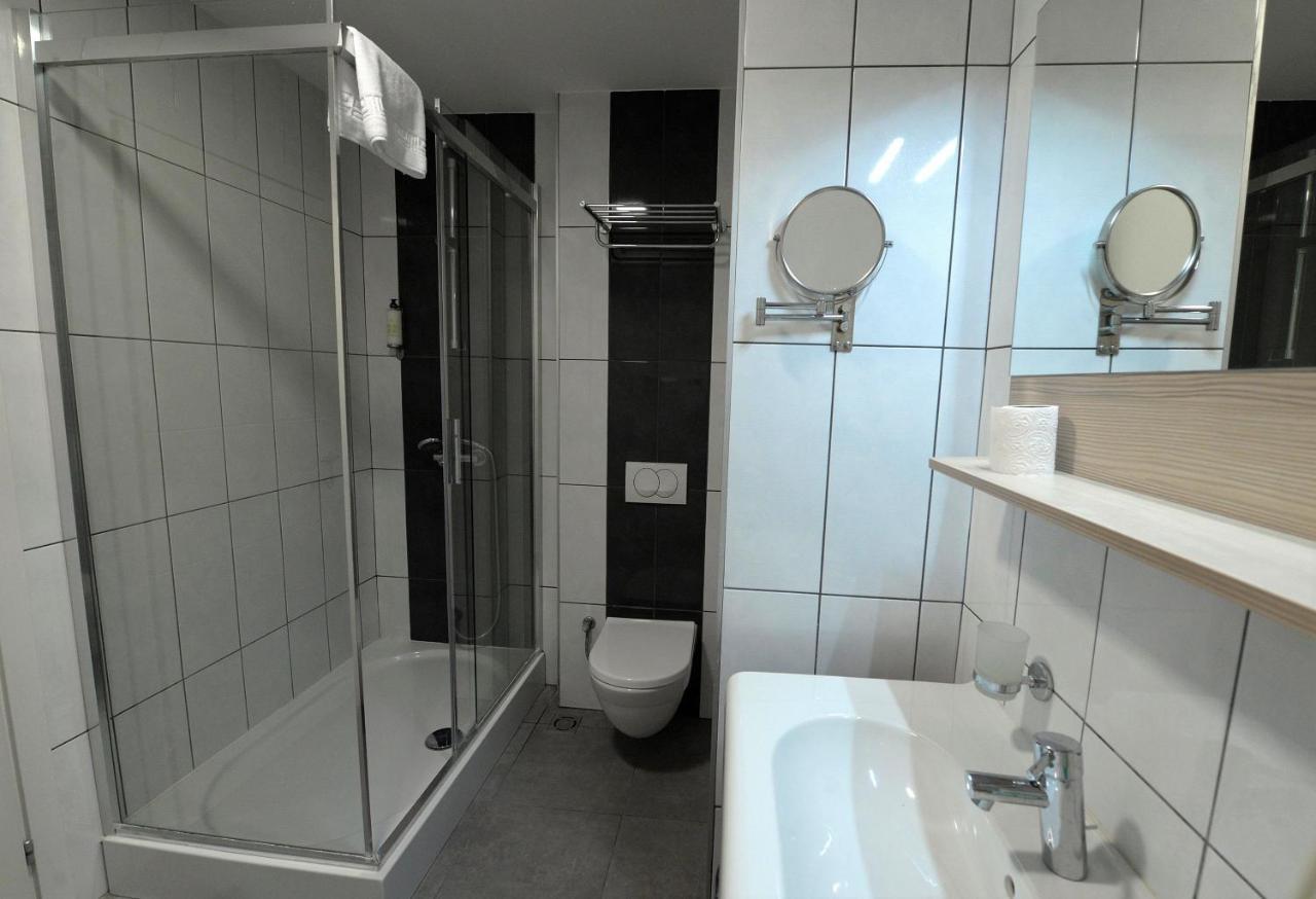 Diva Capitol Luxury Apartment Скопие Екстериор снимка