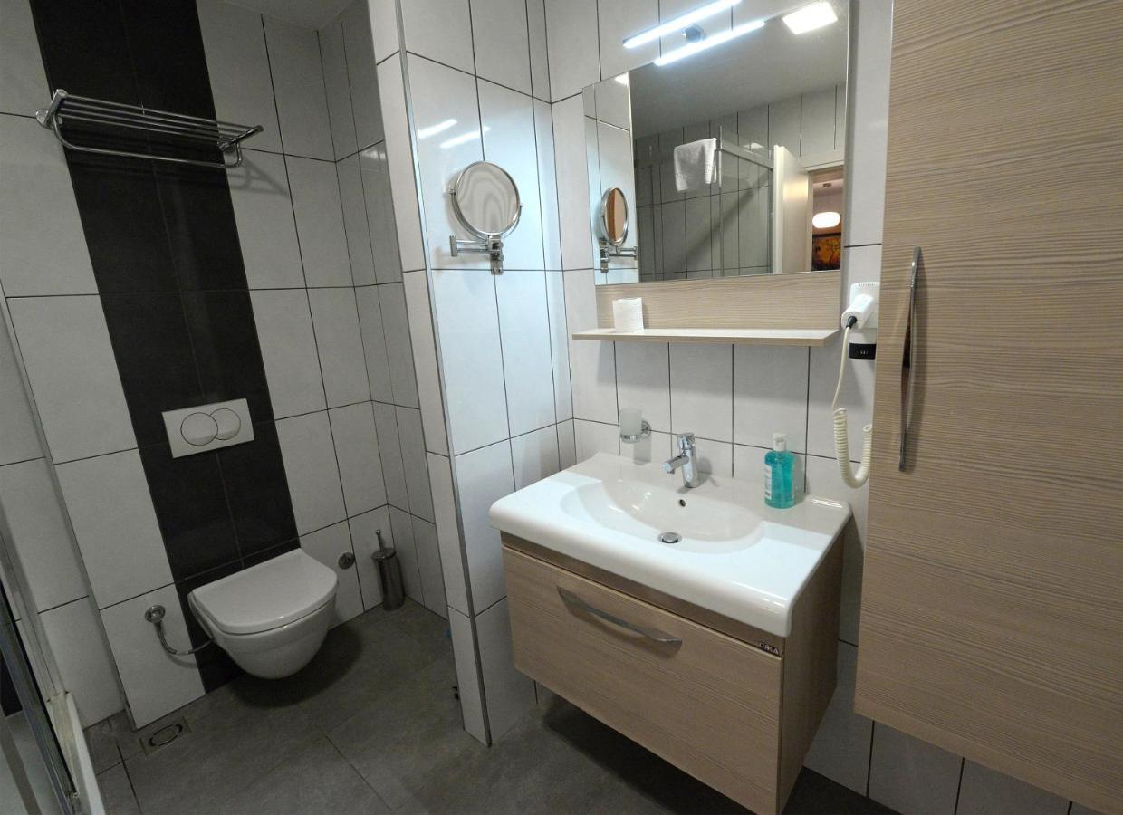 Diva Capitol Luxury Apartment Скопие Екстериор снимка